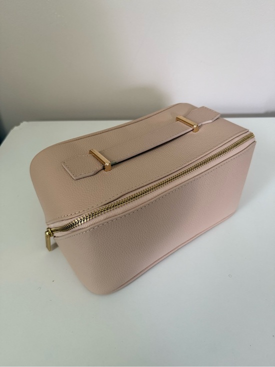 Pottery Barn Handbags - Pottery Barn Quinn Makeup Bag in Blush